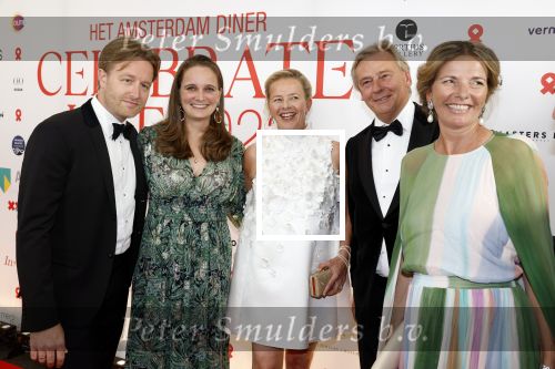 Amsterdam 25 juni 2022
Het damdiner tbv het aidsfonds wordt voor de 30e keer georganiseerd . Het vind dit jaar plaats in AFAS Live. Prinses Mabel kwam met haar zussen