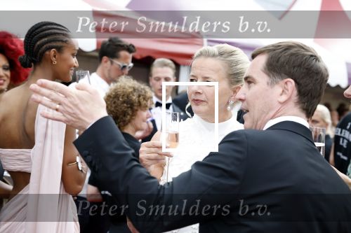 Amsterdam 25 juni 2022
Het damdiner tbv het aidsfonds wordt voor de 30e keer georganiseerd . Het vind dit jaar plaats in AFAS Live. Prinses Mabel kwam met haar zussen