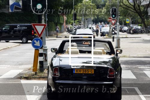 Amsterdam 29 juni 2022
Rene Froger in zijn Rolls Royce cabrio in Amsterdam zuid