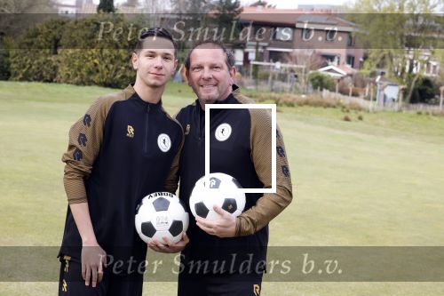 Rotterdam 30 maart 2022
Voetgolf tournooi van Life after Footbaal LAF op golfbaan SEVE in Rotterdam. Robert leroy met zijn zoon Josh