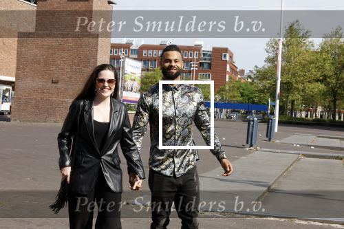Amsterdam 14 juni 2022
Ontbijt georganisserd door Linda.nl en Victoria Koblenko met haar man Evgeniy Levchenko. Er is een aktie #bloemenvoorOekraine in het leven geroepen. Robin Martens met vriend