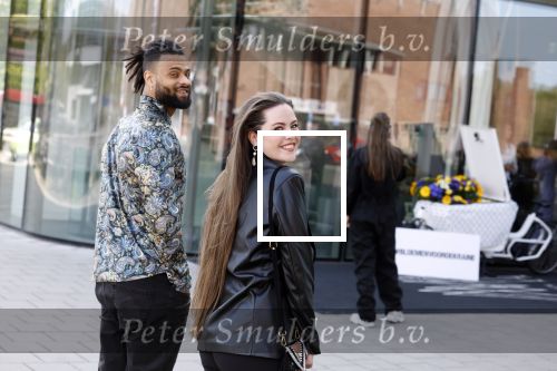 Amsterdam 14 juni 2022
Ontbijt georganisserd door Linda.nl en Victoria Koblenko met haar man Evgeniy Levchenko. Er is een aktie #bloemenvoorOekraine in het leven geroepen. Robin Martens met vriend