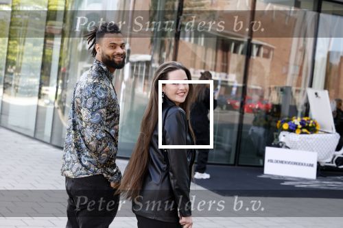 Amsterdam 14 juni 2022
Ontbijt georganisserd door Linda.nl en Victoria Koblenko met haar man Evgeniy Levchenko. Er is een aktie #bloemenvoorOekraine in het leven geroepen. Robin Martens met vriend