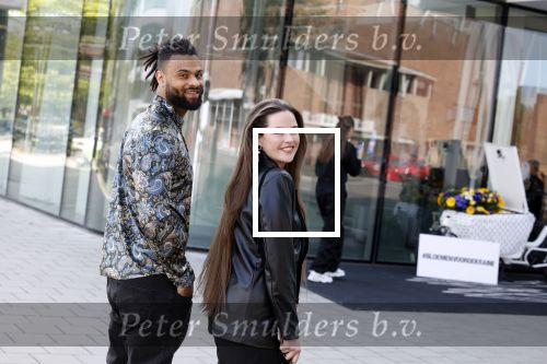 Amsterdam 14 juni 2022
Ontbijt georganisserd door Linda.nl en Victoria Koblenko met haar man Evgeniy Levchenko. Er is een aktie #bloemenvoorOekraine in het leven geroepen. Robin Martens met vriend