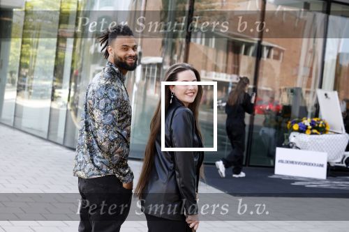 Amsterdam 14 juni 2022
Ontbijt georganisserd door Linda.nl en Victoria Koblenko met haar man Evgeniy Levchenko. Er is een aktie #bloemenvoorOekraine in het leven geroepen. Robin Martens met vriend
