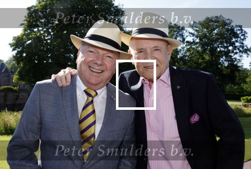 Haarzuilens 22 juni 2022
Haringparty bij kasteel de Haar in Haarzuilens .
Ronnie Tober en Jan Jochems