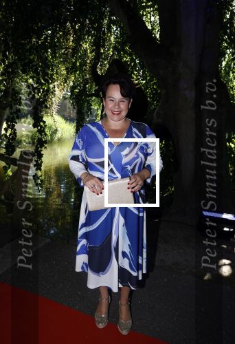 Haarzuilens 22 juni 2022
Haringparty bij kasteel de Haar in Haarzuilens .
Burgemeester van Utrecht Sharon Dijksma kwam met haar man