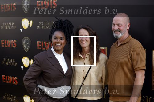 Amsterdam 13 juni 2022
Premiere Elvis in Tuschinski.
Shary-An Nivillac (zwanger)  met haar schoonouders