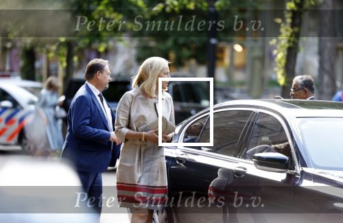 Den Haag 20 juni 2022
Diner met Prins Hendrik en Prinses Mary van Denemarken en Koning Willem Alexander en Koningin Maxima in de grote kerk . Sigrid Kaag met haar man Anis al Qaq