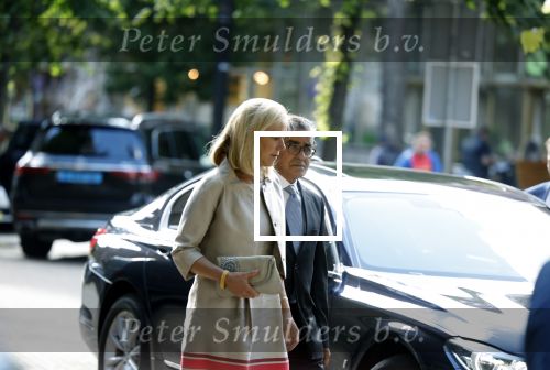 Den Haag 20 juni 2022
Diner met Prins Hendrik en Prinses Mary van Denemarken en Koning Willem Alexander en Koningin Maxima in de grote kerk . Sigrid Kaag met haar man Anis al Qaq