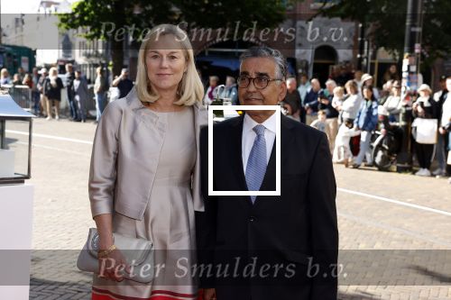 Den Haag 20 juni 2022
Diner met Prins Hendrik en Prinses Mary van Denemarken en Koning Willem Alexander en Koningin Maxima in de grote kerk . Sigrid Kaag met haar man Anis al Qaq
