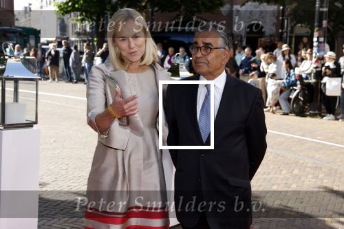 Den Haag 20 juni 2022
Diner met Prins Hendrik en Prinses Mary van Denemarken en Koning Willem Alexander en Koningin Maxima in de grote kerk . Sigrid Kaag met haar man Anis al Qaq