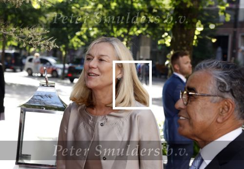 Den Haag 20 juni 2022
Diner met Prins Hendrik en Prinses Mary van Denemarken en Koning Willem Alexander en Koningin Maxima in de grote kerk . Sigrid Kaag met haar man Anis al Qaq