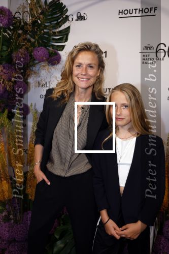 Amsterdam 30 juni 2022
60 jaar nationaal ballet in de stopera. Sophie Hilbrand met dochter