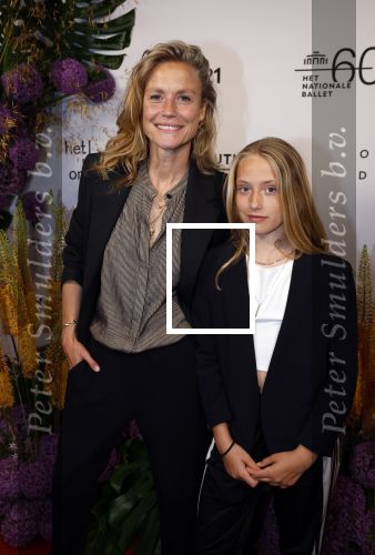 Amsterdam 30 juni 2022
60 jaar nationaal ballet in de stopera. Sophie Hilbrand met dochter