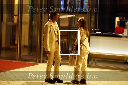Amsterdam 12 juli 2022
Stefano Keizers met (een) vriendin voor de deur van Het nieuwe deLamar theater.