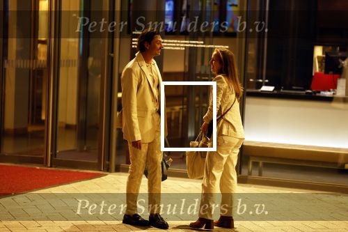 Amsterdam 12 juli 2022
Stefano Keizers met (een) vriendin voor de deur van Het nieuwe deLamar theater.
