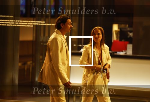 Amsterdam 12 juli 2022
Stefano Keizers met (een) vriendin voor de deur van Het nieuwe deLamar theater.