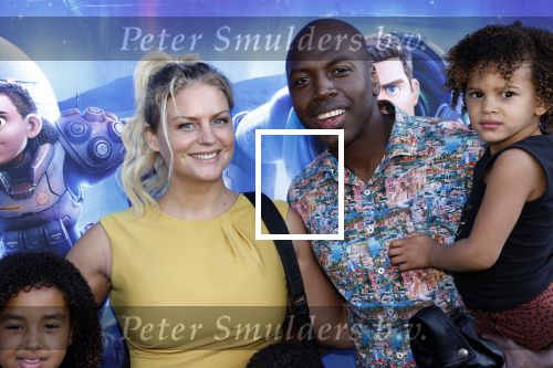 Amsterdam 12 juni 2022
Premiere Lightning (pixar) in Pathe Amsterdam noord.
Steven Brunswijk met vrouw en kinderen