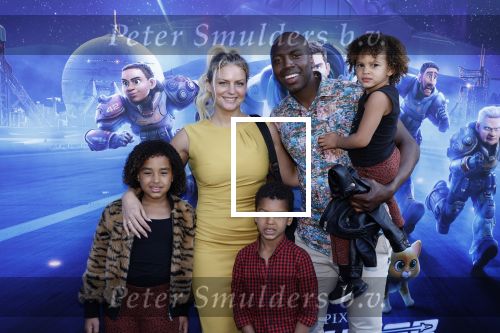 Amsterdam 12 juni 2022
Premiere Lightning (pixar) in Pathe Amsterdam noord.
Steven Brunswijk met vrouw en kinderen