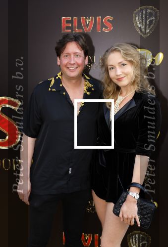 Amsterdam 13 juni 2022
Premiere Elvis in Tuschinski.
Steven Kazan met partner Jamie Kazan