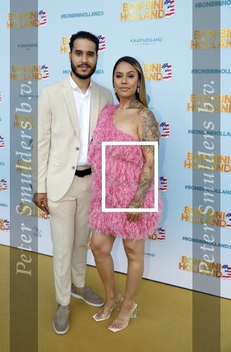 Rotterdam 26 juni 2022
Premiere Bon Bini 3 in Pathe Rotterdam.
Tabitha zwanger met haar partner