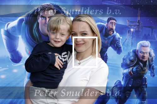 Amsterdam 12 juni 2022
Premiere Lightning (pixar) in Pathe Amsterdam noord.
Tess Milne met zon