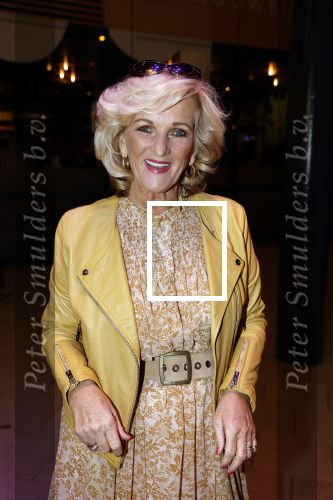 Gouda 22 maart 2022
Premiere Jon v Eerd in de Goudse Schouwburg.
Tineke Schouten kwam met een vriendin
