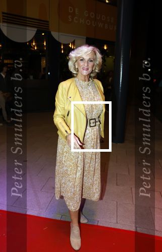 Gouda 22 maart 2022
Premiere Jon v Eerd in de Goudse Schouwburg.
Tineke Schouten kwam met een vriendin
