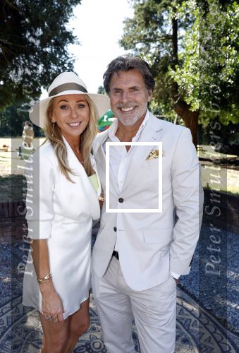 Tilburg 16 juli 2022
Trouwen Steven Brunswijk en zijn vrouw Ayla Guiaux .
Toine v Peperstraten met zijn vriendin Renate Bommer