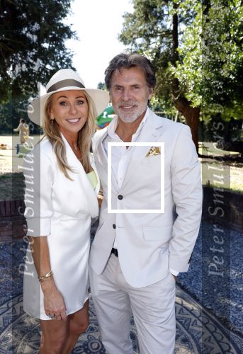 Tilburg 16 juli 2022
Trouwen Steven Brunswijk en zijn vrouw Ayla Guiaux .
Toine v Peperstraten met zijn vriendin Renate Bommer