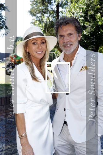 Tilburg 16 juli 2022
Trouwen Steven Brunswijk en zijn vrouw Ayla Guiaux .
Toine v Peperstraten met zijn vriendin Renate Bommer