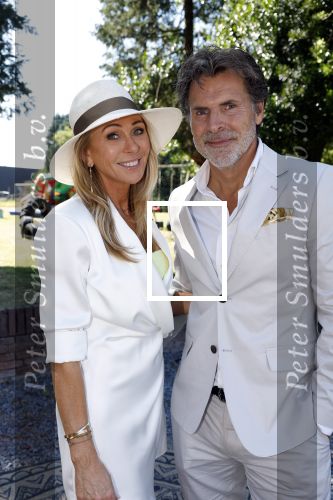 Tilburg 16 juli 2022
Trouwen Steven Brunswijk en zijn vrouw Ayla Guiaux .
Toine v Peperstraten met zijn vriendin Renate Bommer