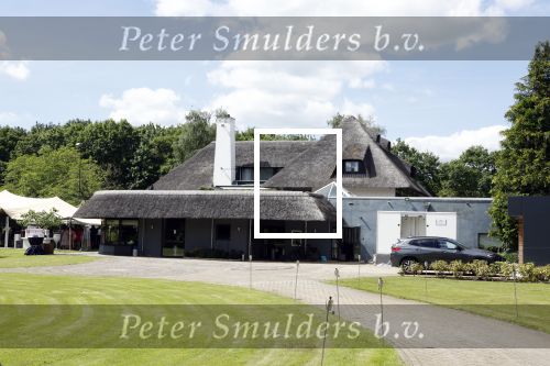 Nuland 13 juni 2022
Presentatie Toos wijn vernoemd naar Toos v d Valk . Bijna de hele familie is aan wezig in de tuin van het familie huis.