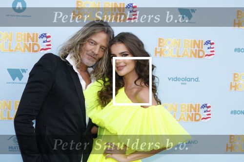 Rotterdam 26 juni 2022
Premiere Bon Bini 3 in Pathe Rotterdam.
Tygo Gernandt met zijn nieuwe vriendin Dianne v d Eng
