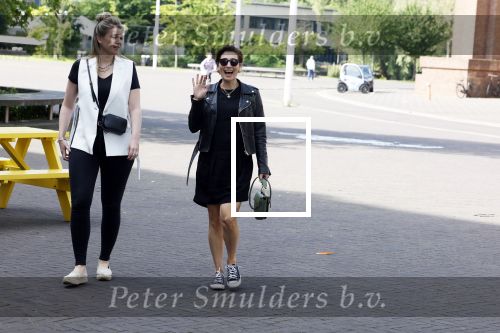 Amsterdam 14 juni 2022
Ontbijt georganisserd door Linda.nl en Victoria Koblenko met haar man Evgeniy Levchenko. Er is een aktie #bloemenvoorOekraine in het leven geroepen. Vivienne v d Assem met een kennis