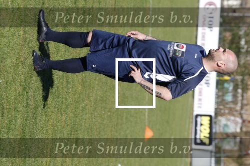 Utrecht 27 maart 2022
Bij voetbalclub DHSC in Utrecht wordt een dag georganiseerd waar geld opgehaald wordt voor Ukraine. Wesley Sneijder Mart Hoogkamer Evgeniy Levchenko Djarno Hofland Juvat Westendorp Koen Weijland Noa Zeeuw Glenn Helder ea spelen oa mee.
