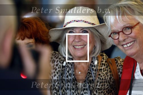 Amsterdam 1 juli 2022
Onthulling kunstwerk met daarop Willy Alberti en Johnny Kraaijkamp bij hotel Americain.
Aanwezig de kinderen Tonny Alberti en Willeke Alberti en Johnny Kraaijkamp en Sanne Kraaijkamp. Willeke met Frits Huffnagel en Imca Marina