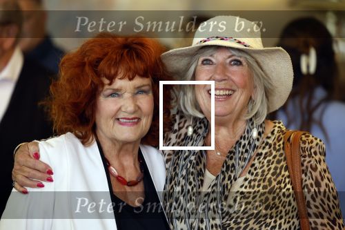 Amsterdam 1 juli 2022
Onthulling kunstwerk met daarop Willy Alberti en Johnny Kraaijkamp bij hotel Americain.
Aanwezig de kinderen Tonny Alberti en Willeke Alberti en Johnny Kraaijkamp en Sanne Kraaijkamp. Willeke en Imca Marina