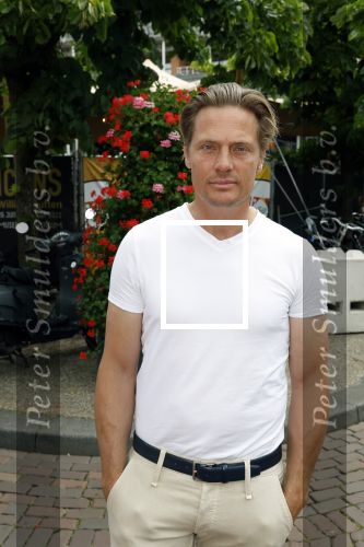 Hilversum 25 juni 2022
Opening expositie William Rutten in het foto museum in Hilversum. Humberto Tan doet de officiele opening. Winston Post