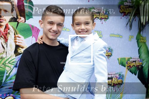 Amsterdam 3 juli 2022
Premiere de Grote slijmfilm in pathe Arena .
Yolanthe Cabau v Kasbergen kwam met haar zoontje Xess Xava en Jessey Sneijder