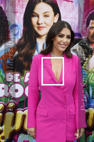 Amsterdam 3 juli 2022
Premiere de Grote slijmfilm in pathe Arena .
Yolanthe Cabau v Kasbergen kwam met haar zoontje Xess Xava en Jessey Sneijder