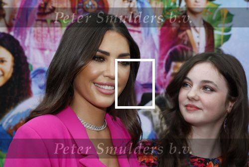 Amsterdam 3 juli 2022
Premiere de Grote slijmfilm in pathe Arena .
Yolanthe Cabau v Kasbergen kwam met haar zoontje Xess Xava en Jessey Sneijder