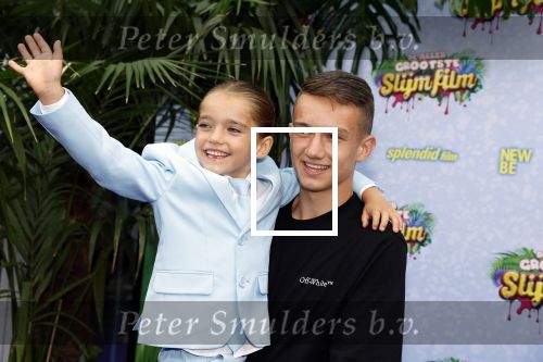 Amsterdam 3 juli 2022
Premiere de Grote slijmfilm in pathe Arena .
Yolanthe Cabau v Kasbergen kwam met haar zoontje Xess Xava en Jessey Sneijder