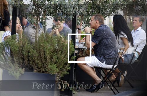 Amsterdam 24 juni 2023
Albert Verlinde en Onno Hoes op terras en wandelend door Amsterdam zuid.