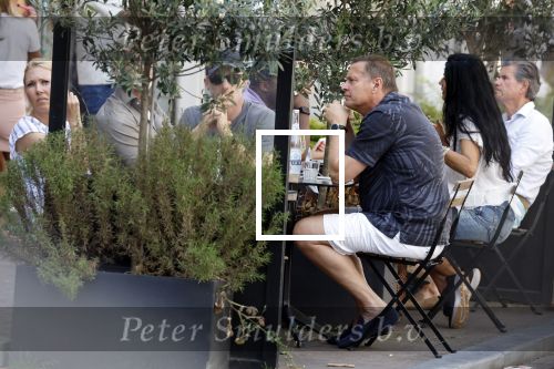Amsterdam 24 juni 2023
Albert Verlinde en Onno Hoes op terras en wandelend door Amsterdam zuid.