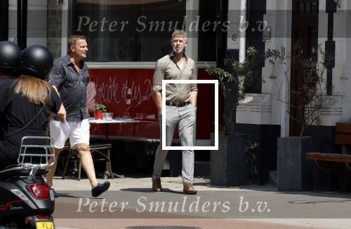 Amsterdam 24 juni 2023
Albert Verlinde en Onno Hoes op terras en wandelend door Amsterdam zuid.