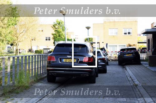 Almere 4 juni 2023
Bij Ali B voor de deur van zijn huis zijn s nachts 2 autos uitgebrand. Een Mercedes AKlasse en een Range Rover Sport . De Bentley Bentega van Ali B had geen schade