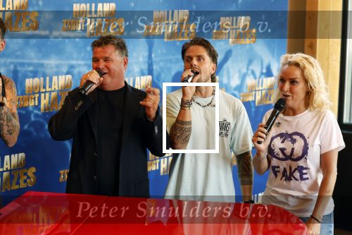 Amsterdam 21 juni 2023
Presentatie Holland zingt Hazes bij Strand Zuid.
De artiesten die volgend jaar mee gaaan doen zijn : Andre Hazes Jeroen v d Boom Douwe Bob Samantha Steenwijk Wolter Kroes en Jamai Looman .
