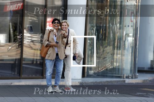 Amsterdam 31 mei 2023
Anouk Smulders en Annette Soleman  op straat in Amsterdam